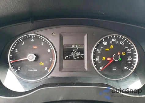 2013 Volkswagen Jetta Se z USA, uszkodzony, nr VIN 3VWDX7AJ1DM437194